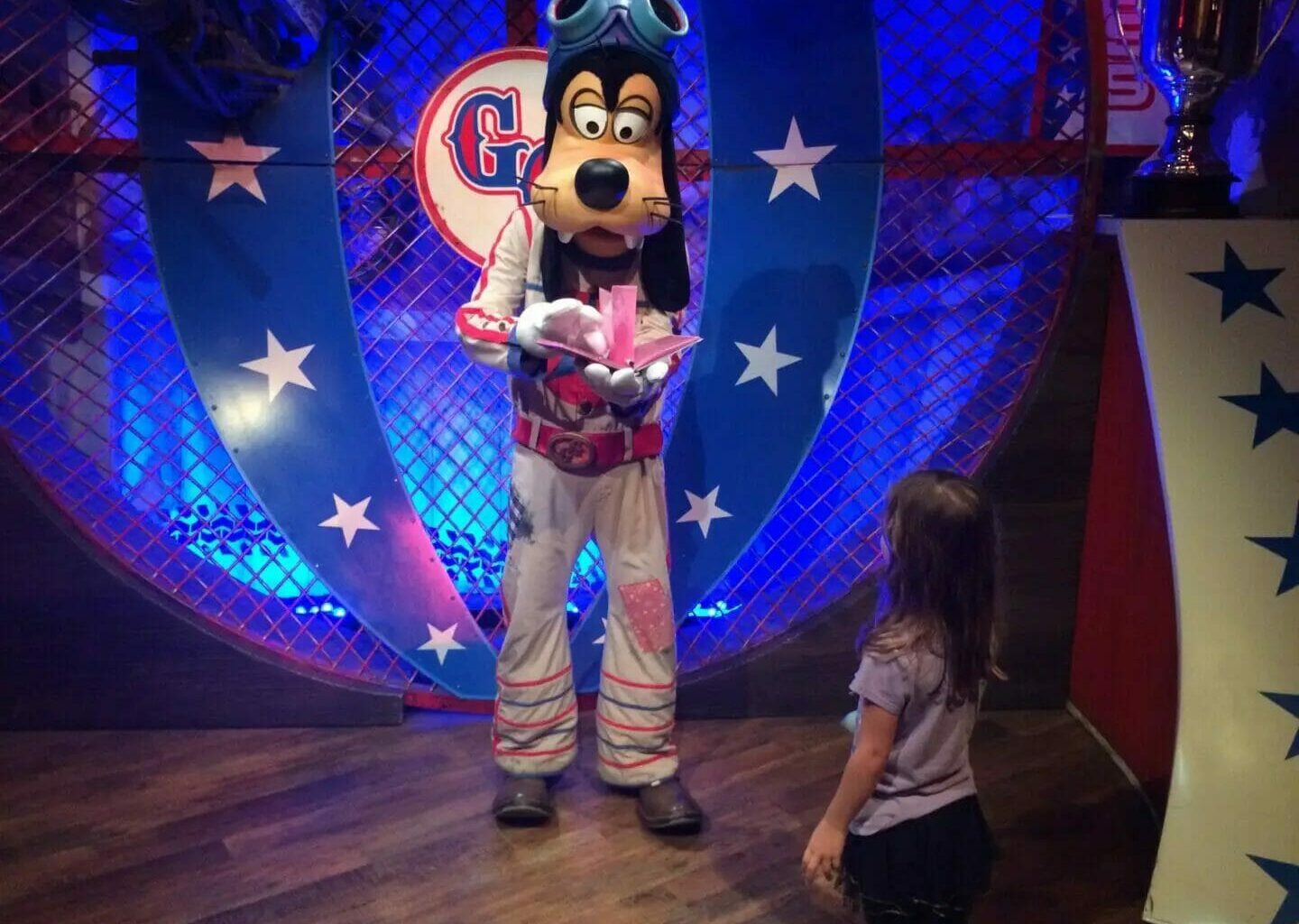Ranking The Top Four Character Meet and Greets at Magic Kingdom-Vote For Your Favorite! 2