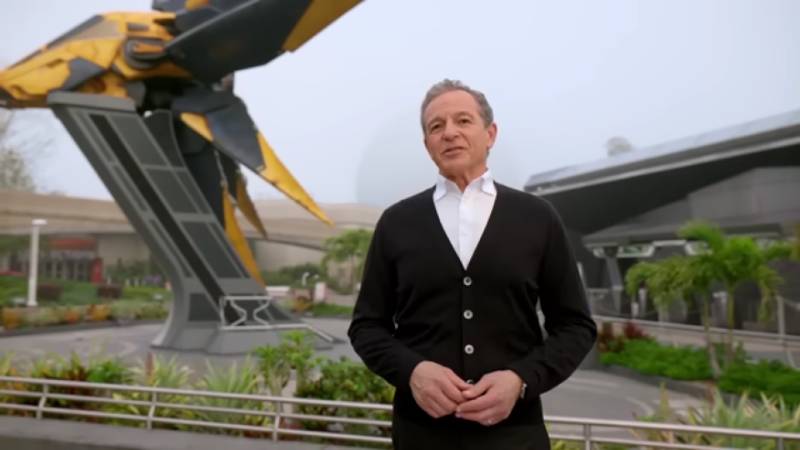 Bob Iger, CEO da Disney, no Cosmic Rewind
