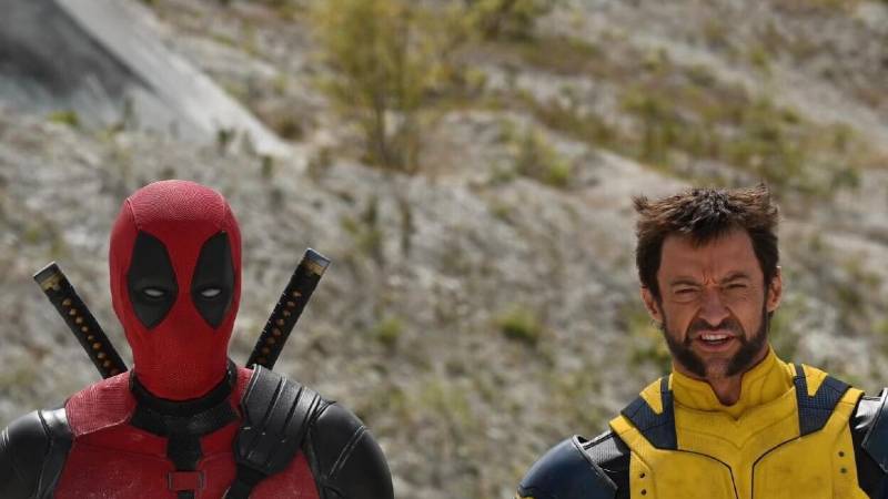 Primeira imagem do set de 'Deadpool 3' mostra Wolverine em traje clássico