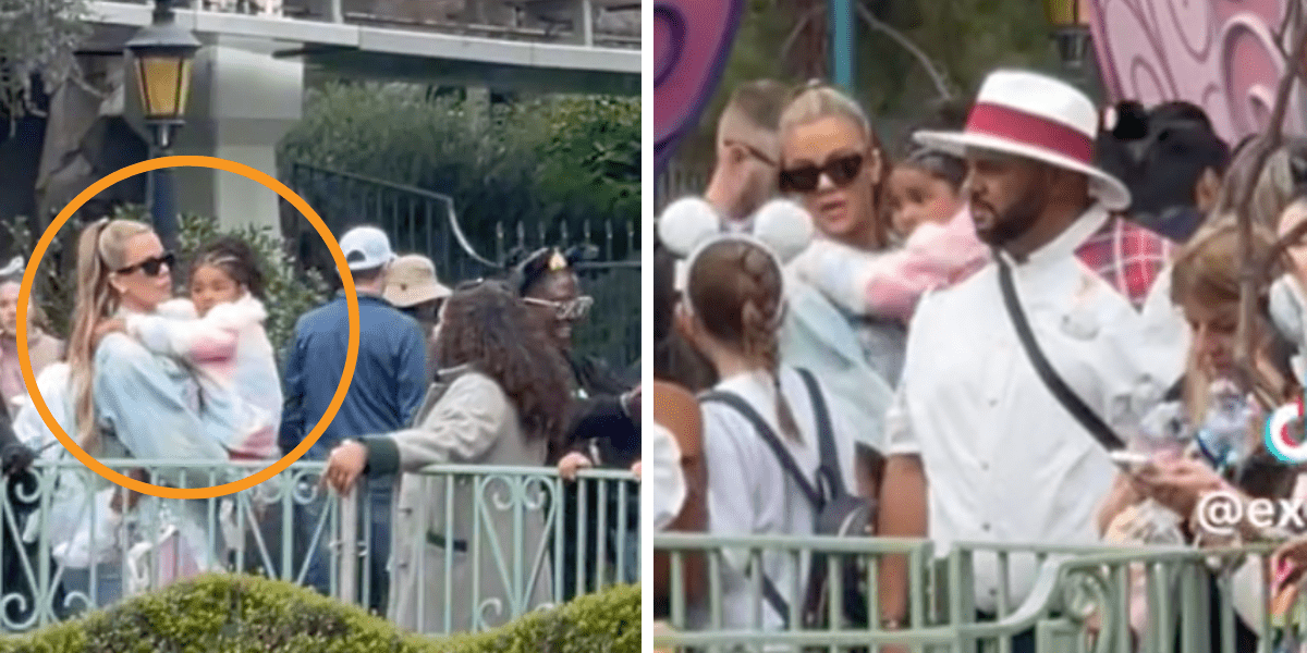 Os Kardashians na Disneylândia e um guia VIP.  Khloe segura a filha enquanto ela caminha até a frente da fila para pegar as xícaras de chá.