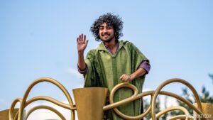 FOTOS, VÍDEO: Bruno do Encanto estreia no Walt Disney World na Disney Adventure Friends Cavalcade