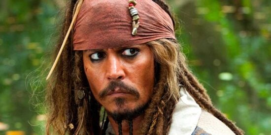 Johnny Depp como Capitão Jack Sparrow em 'Piratas do Caribe'