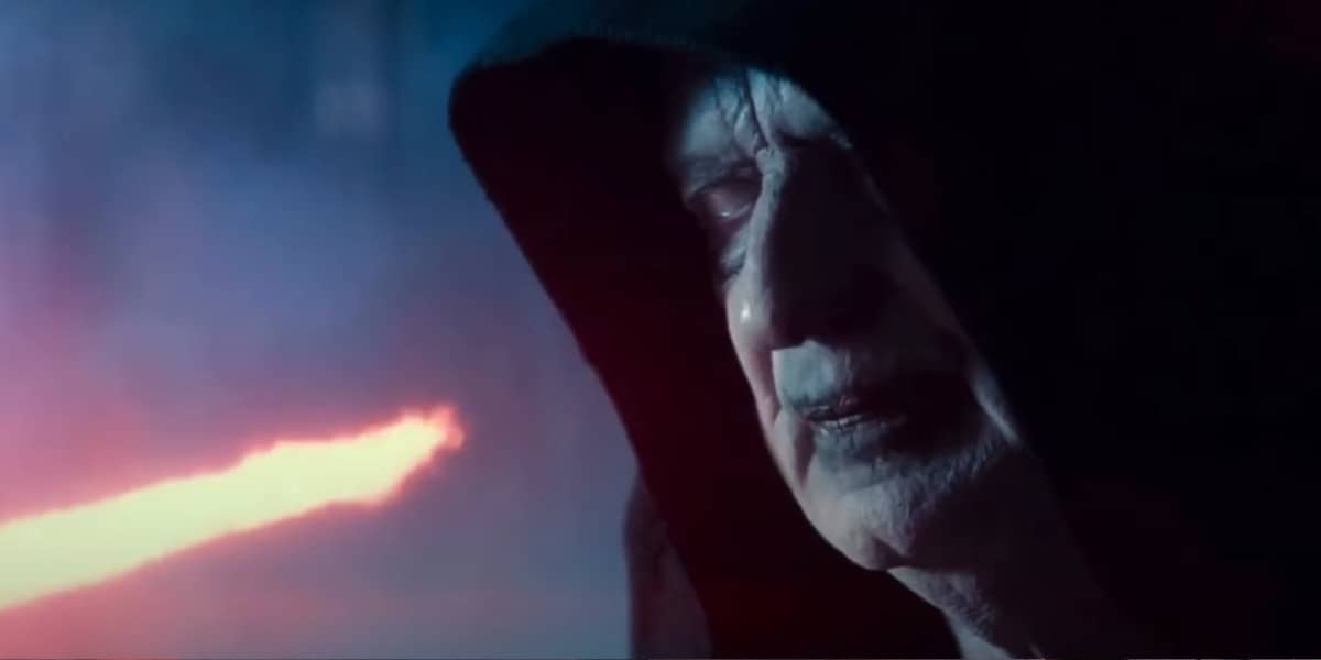 Ian McDiarmid como Imperador Palpatine em Star Wars: Ascensão Skywalker