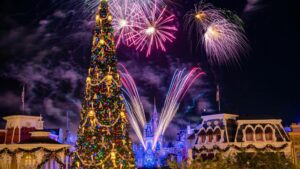 A maravilhosa festa de sobremesas com fogos de artifício de Natal da Minnie retorna em 2023 no Walt Disney World