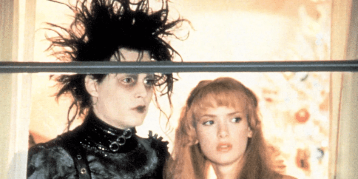 Johnny Depp e Winona Ryder em Edward Mãos de Tesoura