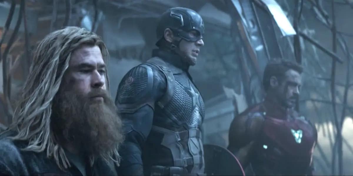 Thor, Capitão América e Homem de Ferro se preparando para lutar contra Thanos no Endgame